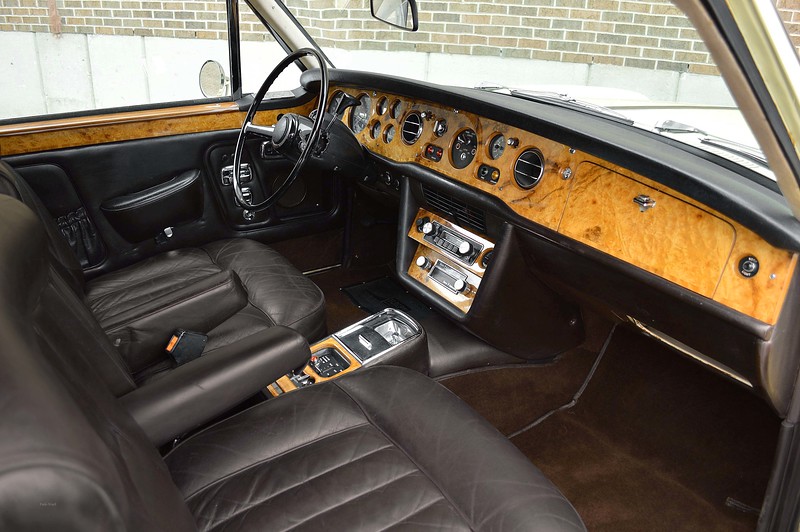 1974 Rolls-Royce Corniche ~ by HJ Mulliner Park-Ward