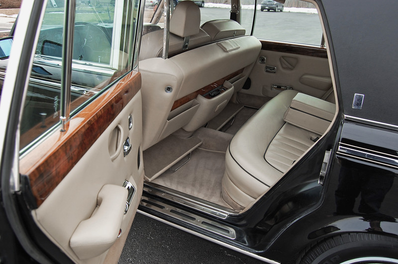 1980 Rolls-Royce Silver Wraith II with Division