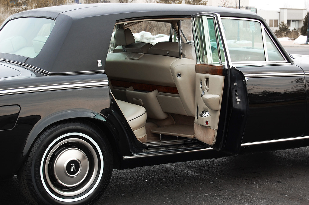 1980 Rolls-Royce Silver Wraith II with Division