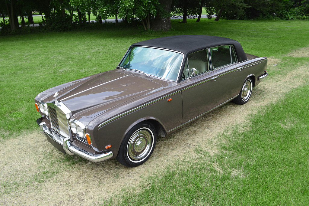 1969 Rolls-Royce Silver Shadow - Long Wheel Base ("LWB") - with DIVISION