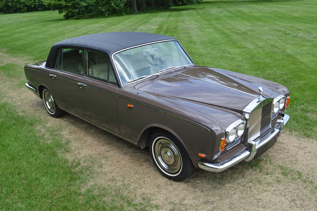 1969 Rolls-Royce Silver Shadow - Long Wheel Base ("LWB") - with DIVISION