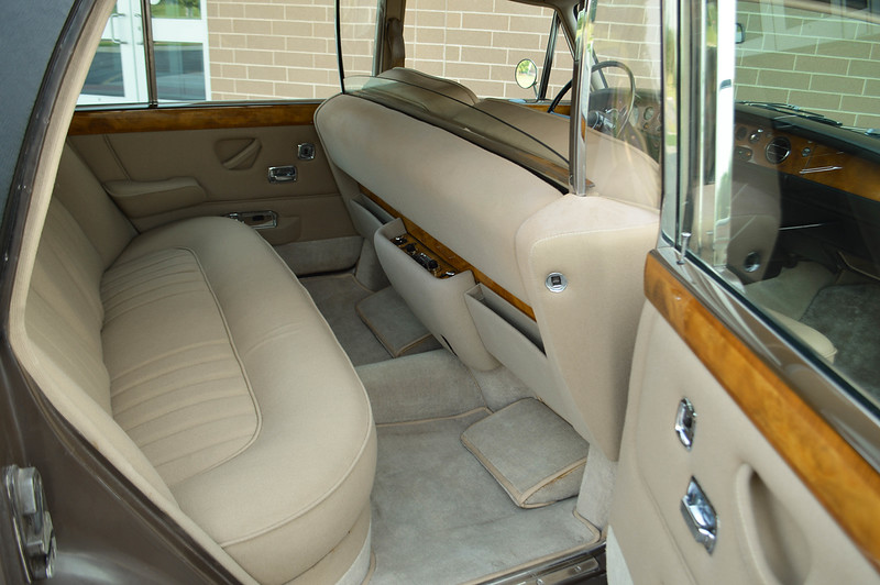 1969 Rolls-Royce Silver Shadow - Long Wheel Base ("LWB") - with DIVISION