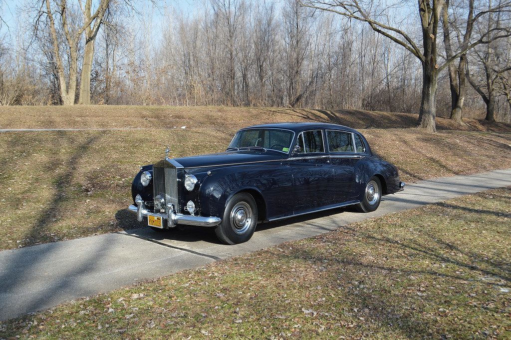 1962 Rolls-Royce Silver Cloud LWB with division