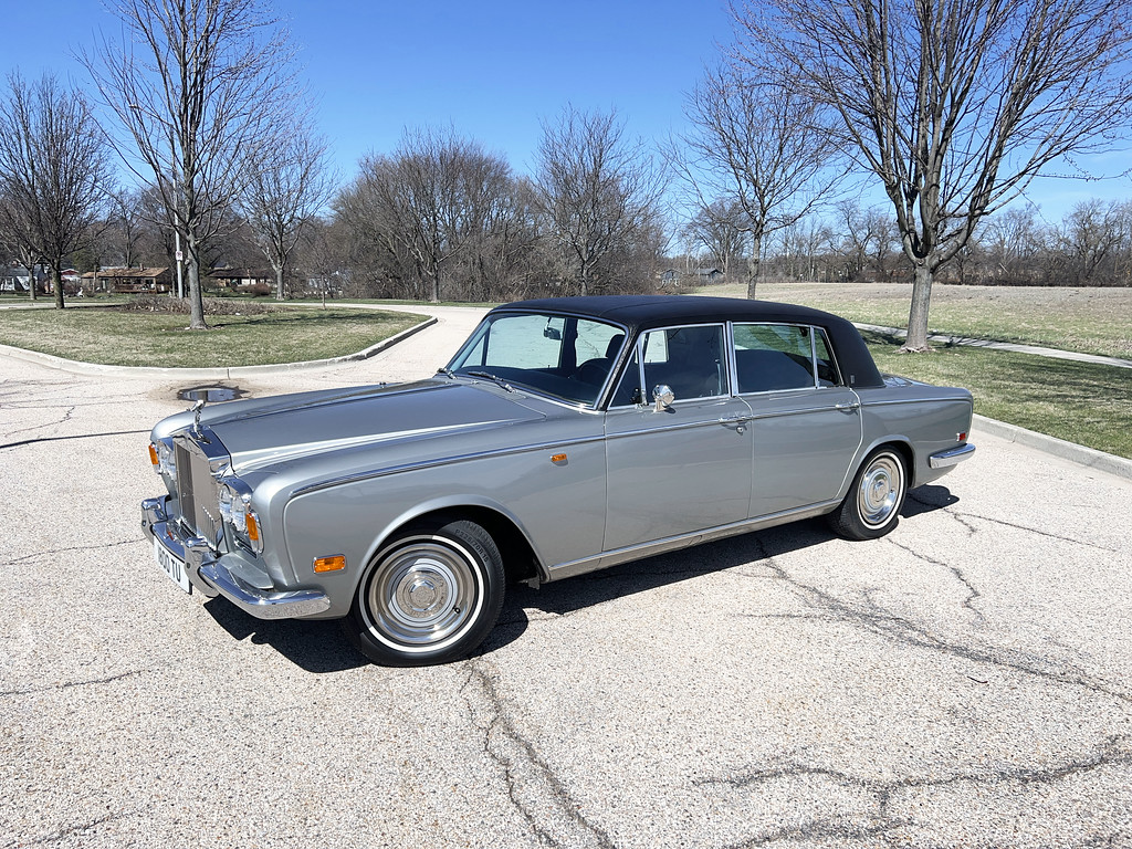 1971 Rolls-Royce Silver Shadow ("LWB")