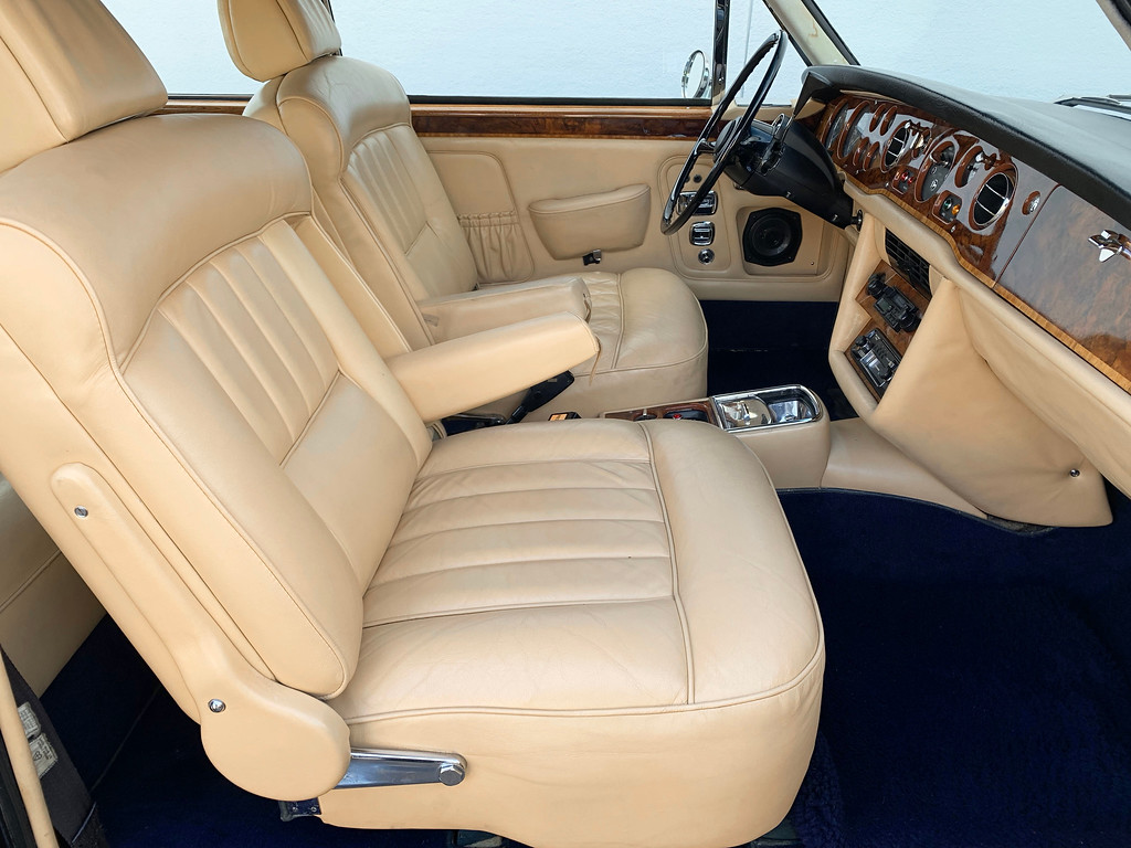 1975 Rolls-Royce Corniche ~ by HJ Mulliner Park-Ward