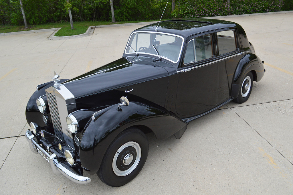 1954 Rolls-Royce Silver Dawn