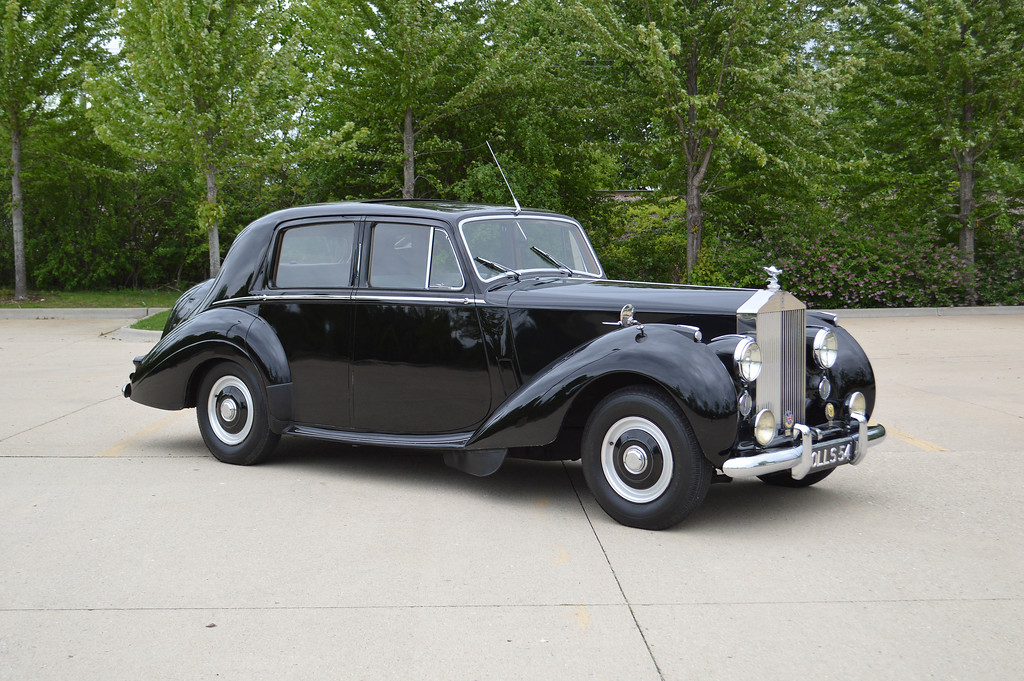 1954 Rolls-Royce Silver Dawn