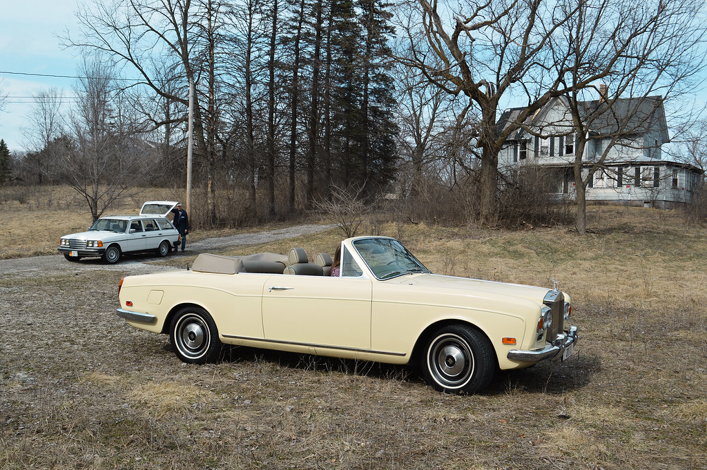 1972 Rolls-Royce Corniche - convertible by HJ Mulliner Park-Ward