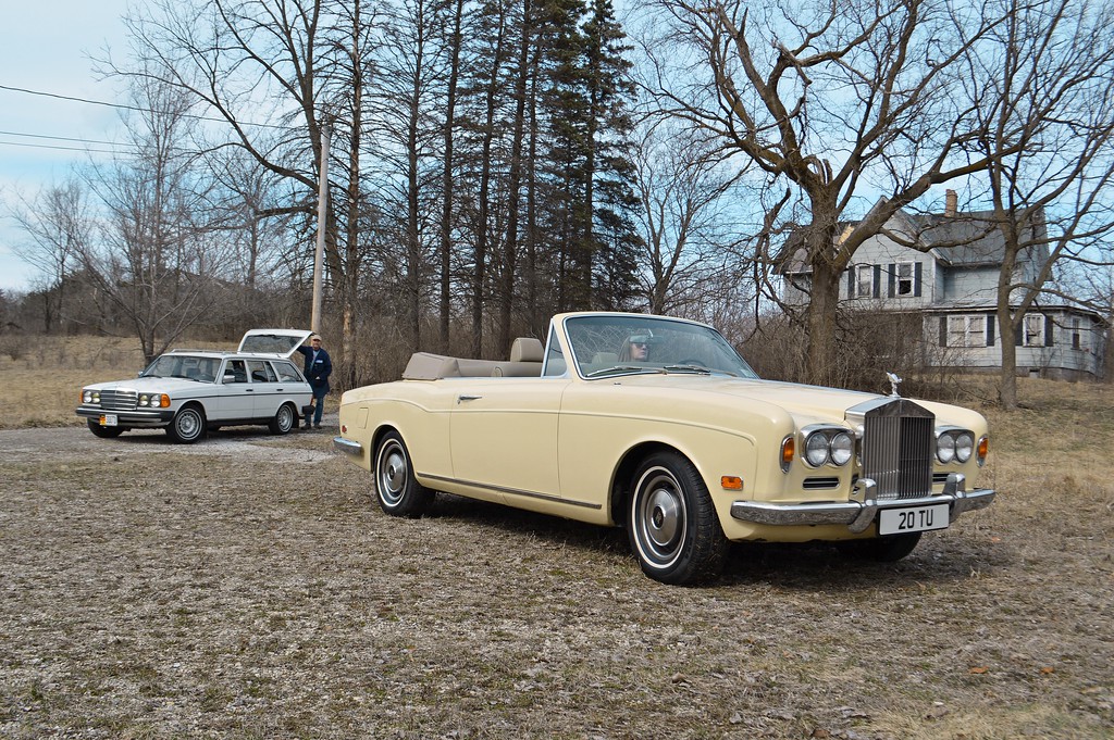 1972 Rolls-Royce Corniche - convertible by HJ Mulliner Park-Ward