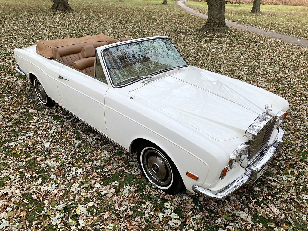 1971 Rolls-Royce Corniche - convertible by HJ Mulliner Park-Ward