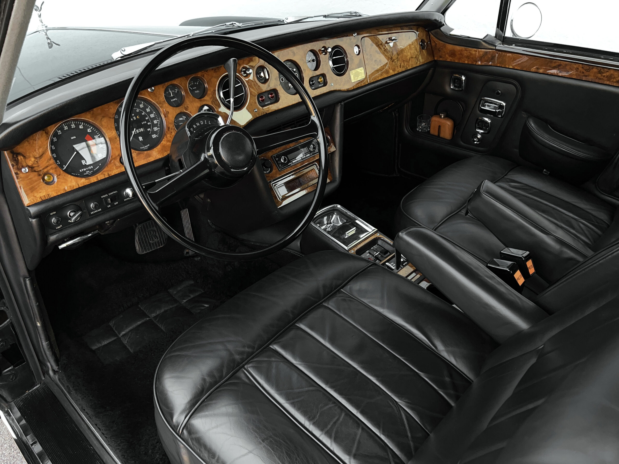 1972 Rolls-Royce Corniche FHC – Park-Ward Motors
