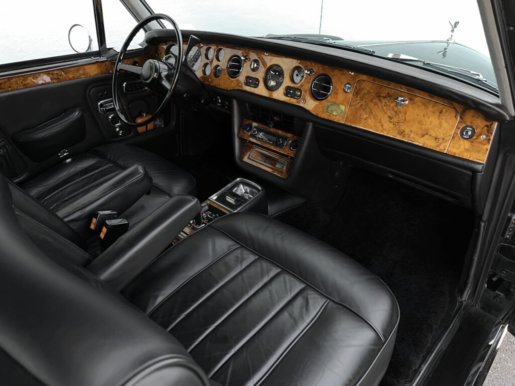 1972 Rolls-Royce Corniche FHC