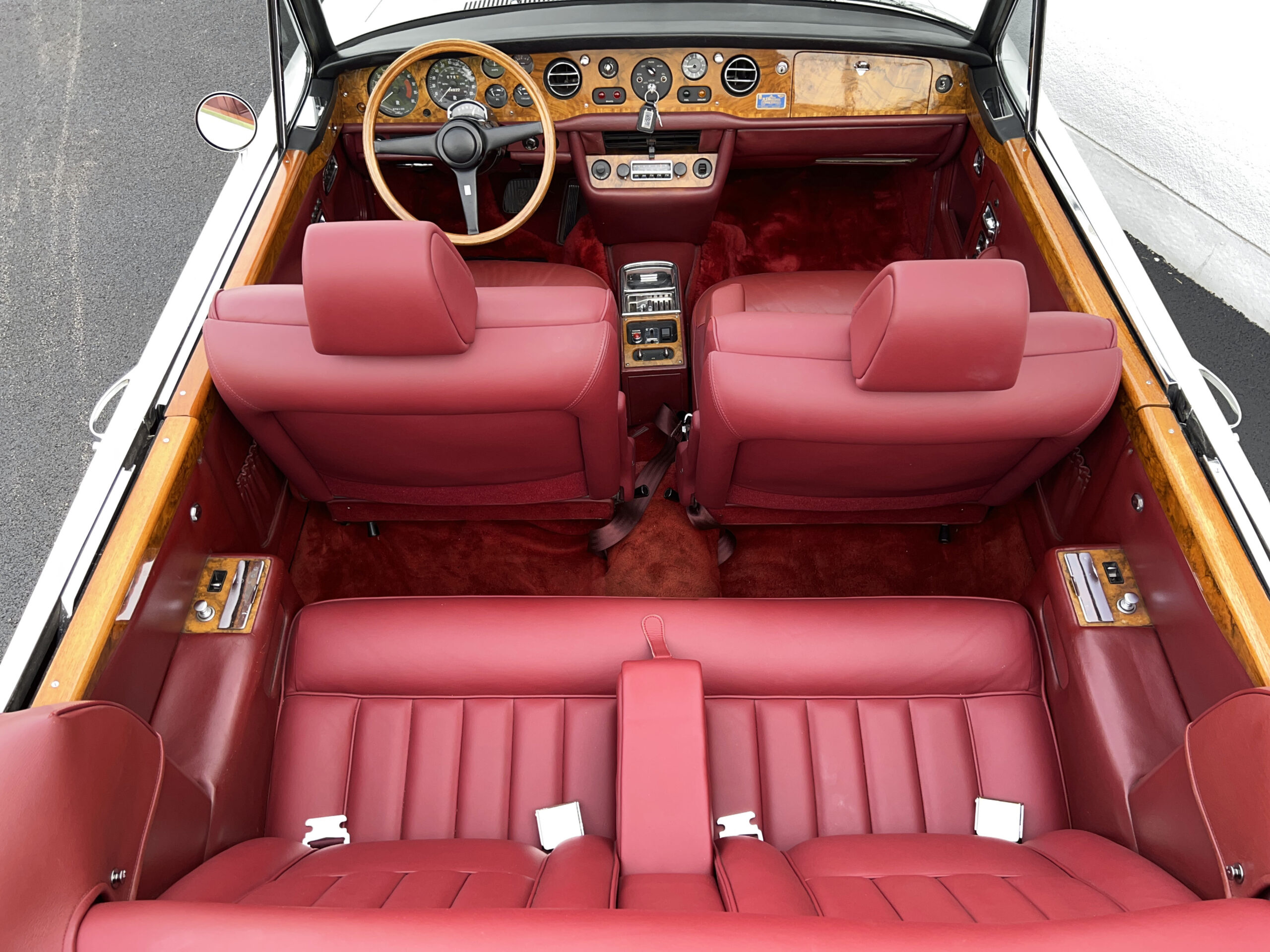 71 Rolls-Royce Corniche convertible – Park-Ward Motors