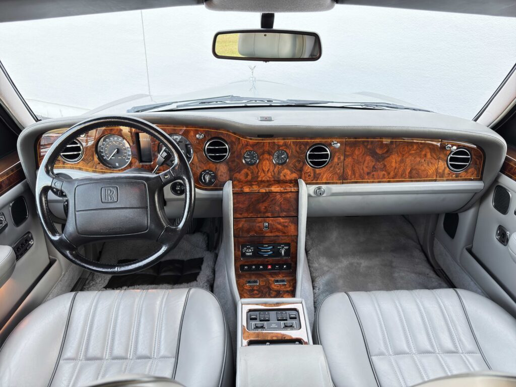 1997 Rolls-Royce Silver Dawn (IV)
