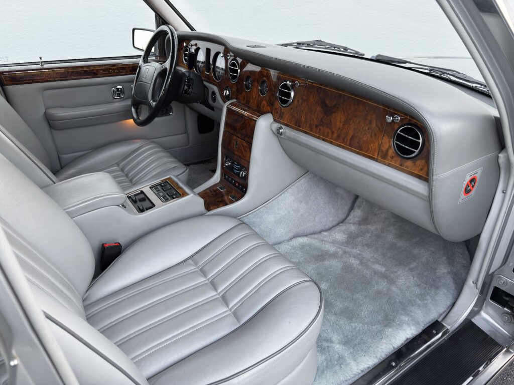 1997 Rolls-Royce Silver Dawn (IV)