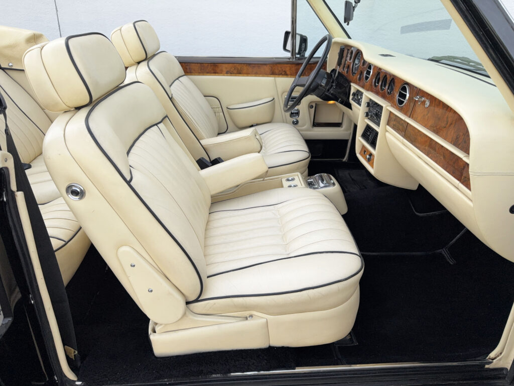 1985 Rolls-Royce Corniche convertible